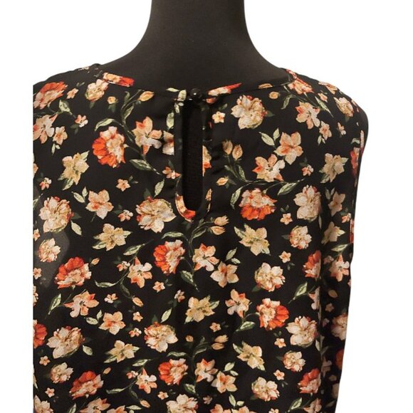 ZENOBIA CRISSCROSS CUTOUT FLORAL BLOUSE - Picture 3 of 3